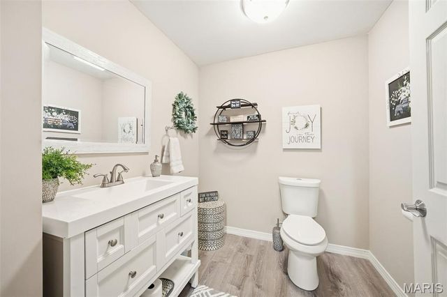 904 Brook Valley Court, O'fallon, MO 63368