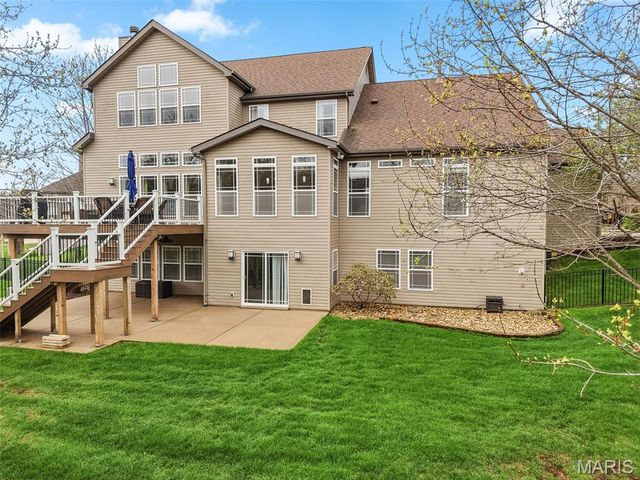 904 Brook Valley Court, O'fallon, MO 63368