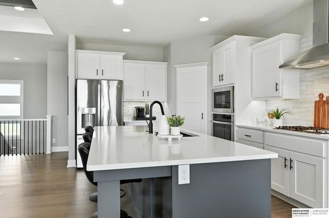 19014 Acorn Drive, Gretna, NE 68028