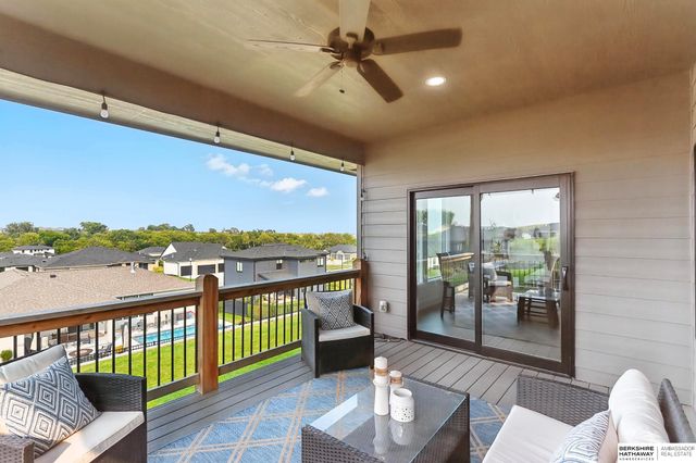 19014 Acorn Drive, Gretna, NE 68028