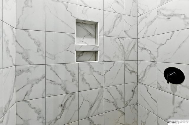 19014 Acorn Drive, Gretna, NE 68028