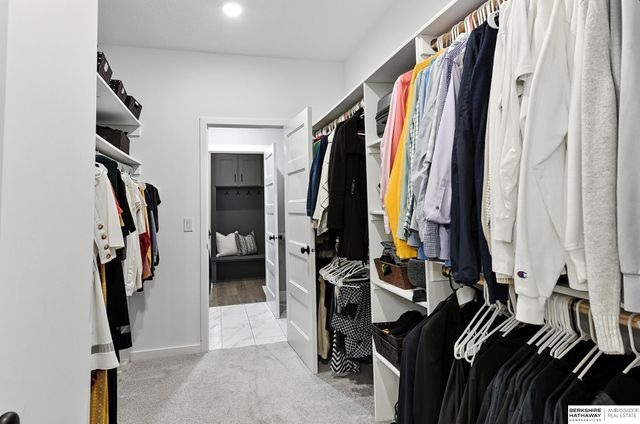 19014 Acorn Drive, Gretna, NE 68028