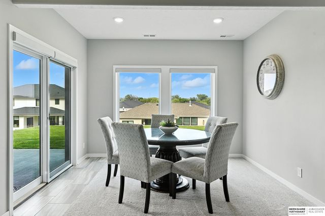 19014 Acorn Drive, Gretna, NE 68028