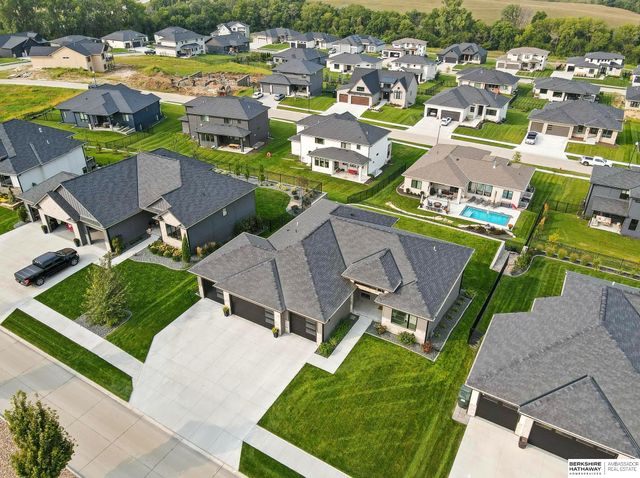 19014 Acorn Drive, Gretna, NE 68028