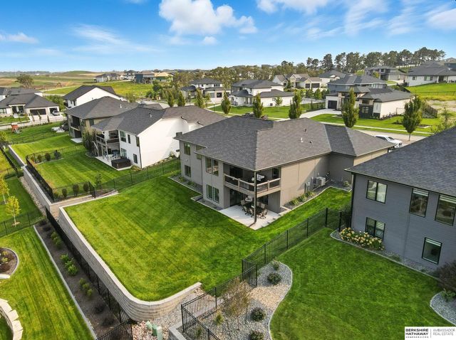 19014 Acorn Drive, Gretna, NE 68028