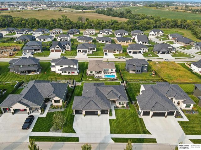 19014 Acorn Drive, Gretna, NE 68028