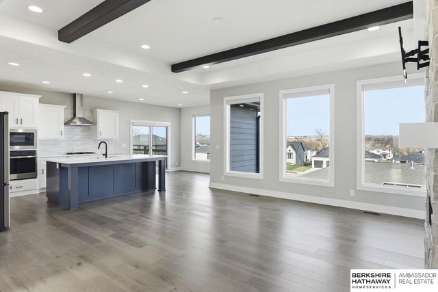 19014 Acorn Drive, Gretna, NE 68028