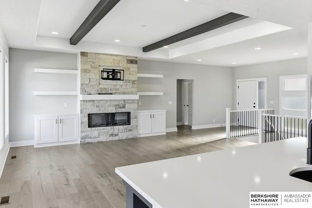 19014 Acorn Drive, Gretna, NE 68028