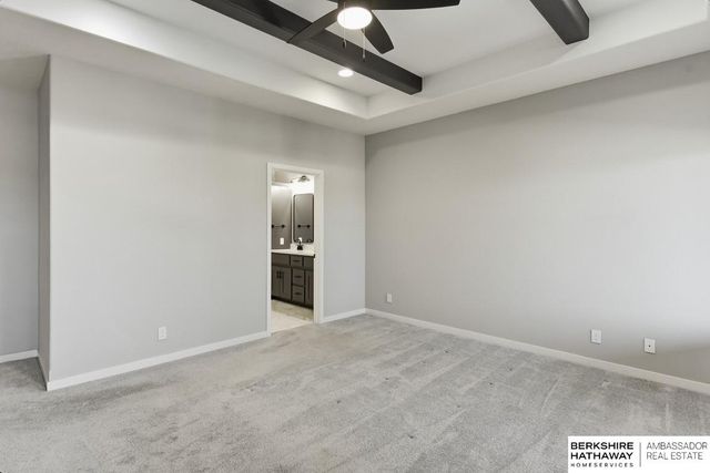 19014 Acorn Drive, Gretna, NE 68028