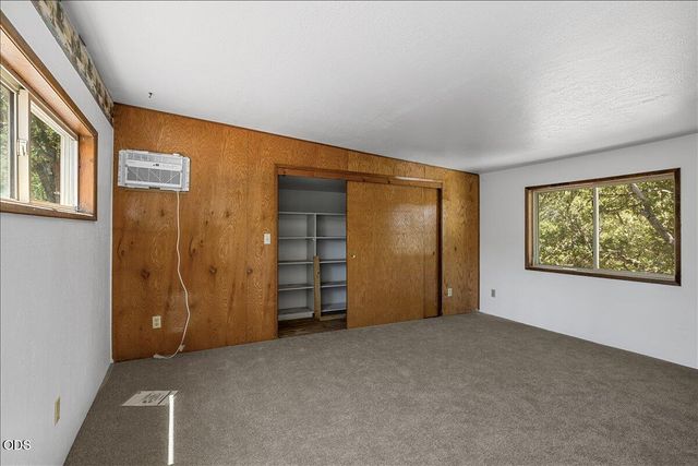 2350 Galls Creek Road, Gold Hill, OR 97525