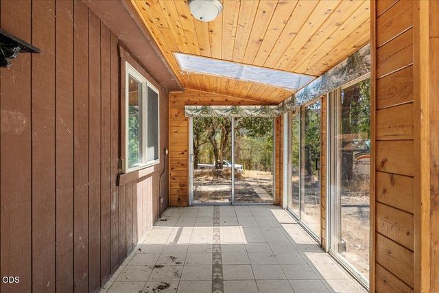 2350 Galls Creek Road, Gold Hill, OR 97525
