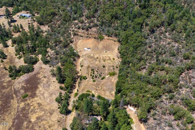 2350 Galls Creek Road, Gold Hill, OR 97525