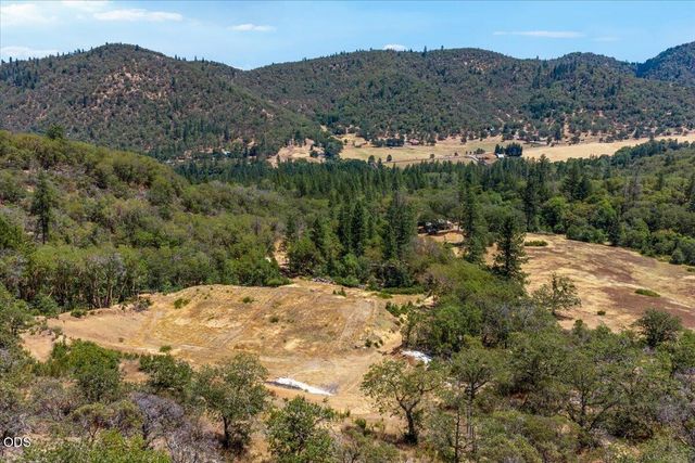 2350 Galls Creek Road, Gold Hill, OR 97525