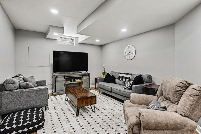 6066 Jadkins Way, Westerville, OH 43081