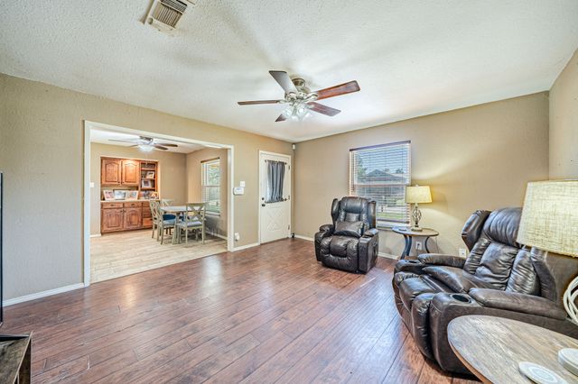 5211 Laurie Drive, Mineral Wells, TX 76067