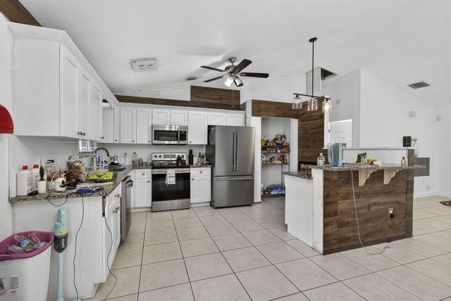17851 62nd Road N, Loxahatchee, FL 33470