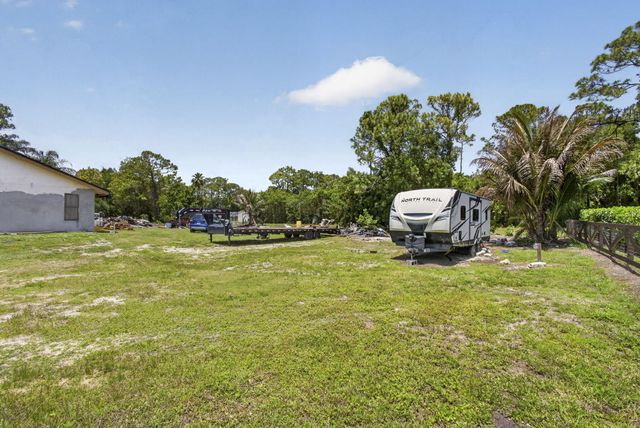 17851 62nd Road N, Loxahatchee, FL 33470