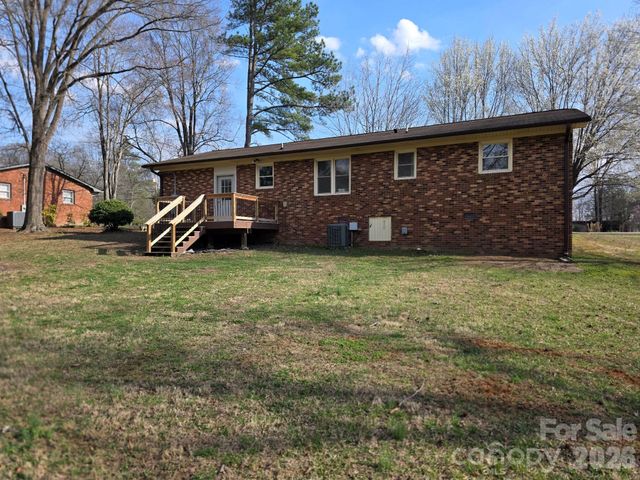 5285 E Holly Grove Road 43, Thomasville, NC 27360