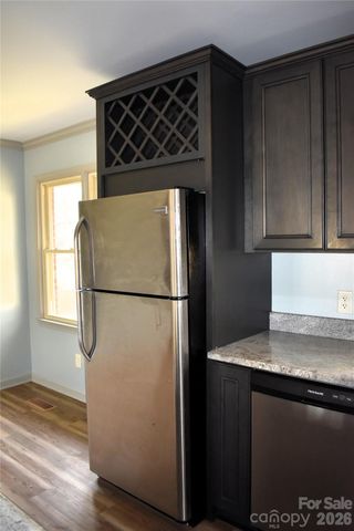 5285 E Holly Grove Road 43, Thomasville, NC 27360