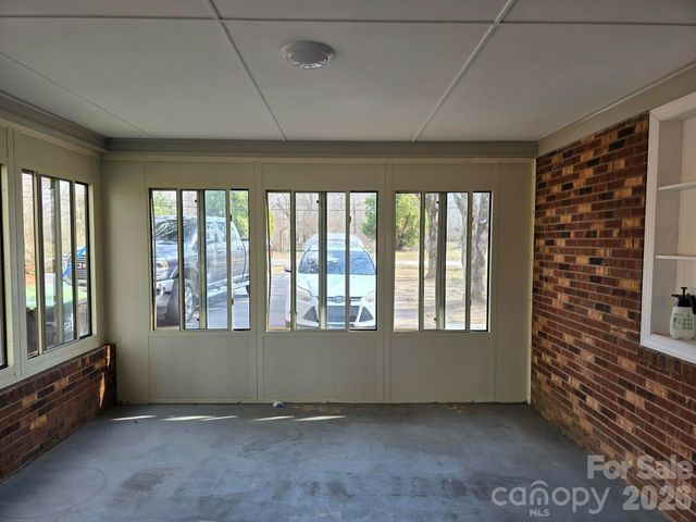 5285 E Holly Grove Road 43, Thomasville, NC 27360