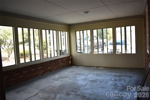 5285 E Holly Grove Road 43, Thomasville, NC 27360