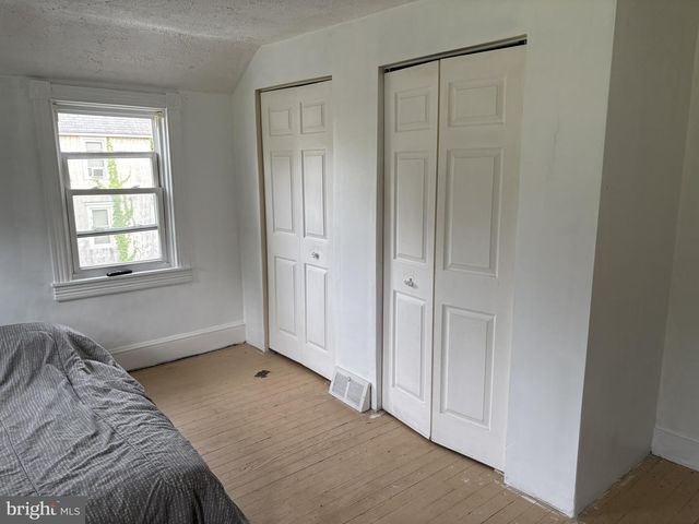 518 ASHLAND AVE, Magnolia, NJ 08049