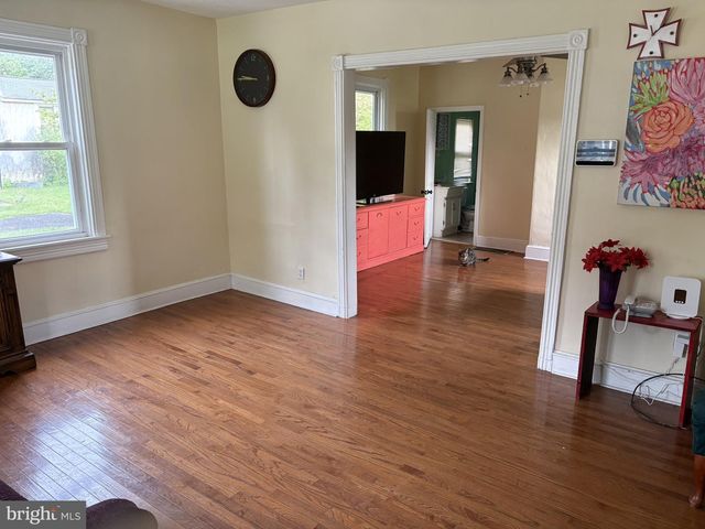 518 ASHLAND AVE, Magnolia, NJ 08049