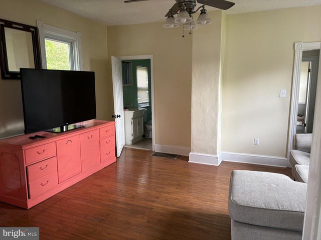 518 ASHLAND AVE, Magnolia, NJ 08049