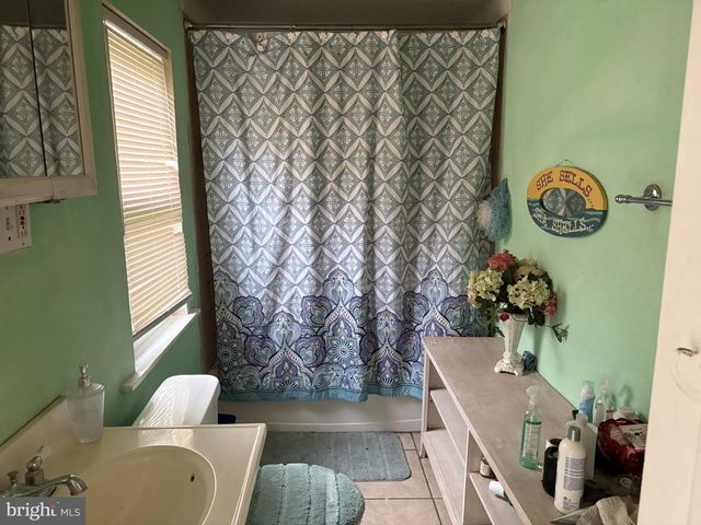 518 ASHLAND AVE, Magnolia, NJ 08049