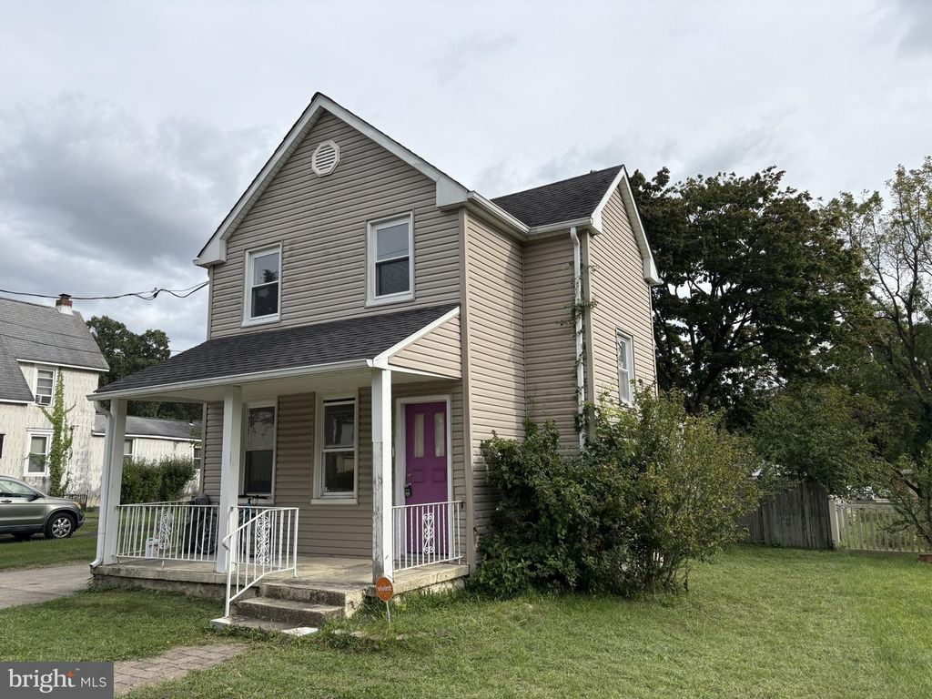 518 ASHLAND AVE, Magnolia, NJ 08049