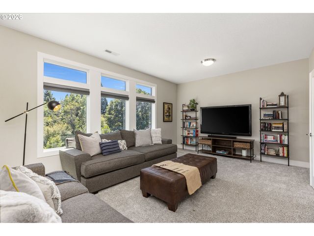 14647 Nw FRICKE Ln, Portland, OR 97229