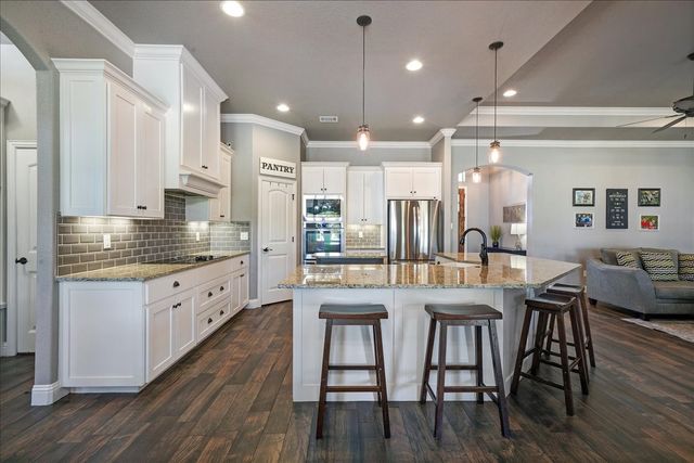 114 Summer Stone Court, Weatherford, TX 76087