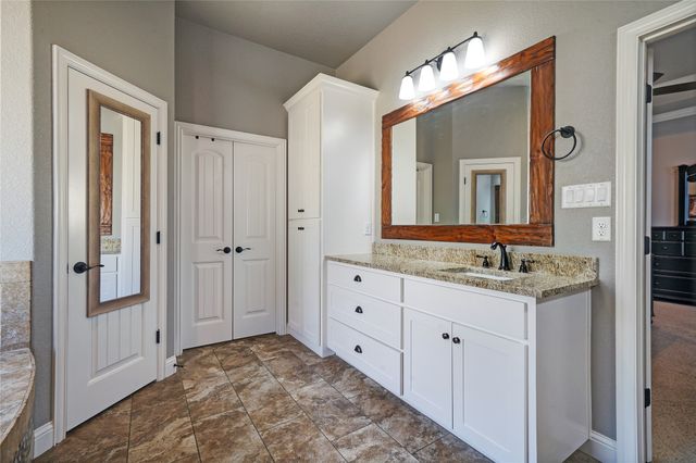 114 Summer Stone Court, Weatherford, TX 76087