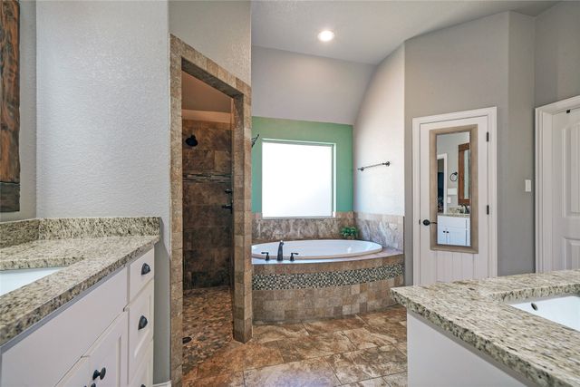 114 Summer Stone Court, Weatherford, TX 76087