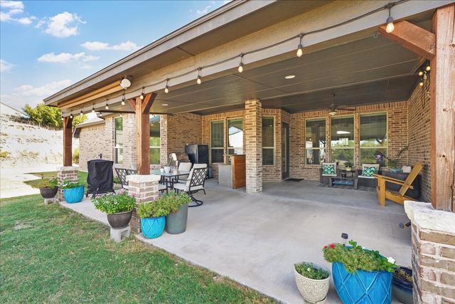 114 Summer Stone Court, Weatherford, TX 76087