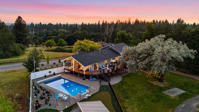6819 S South Meadows Rd, Spokane, WA 99223