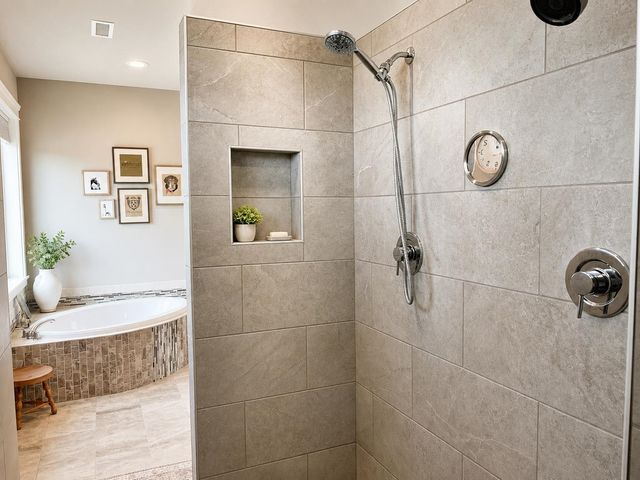 6819 S South Meadows Rd, Spokane, WA 99223