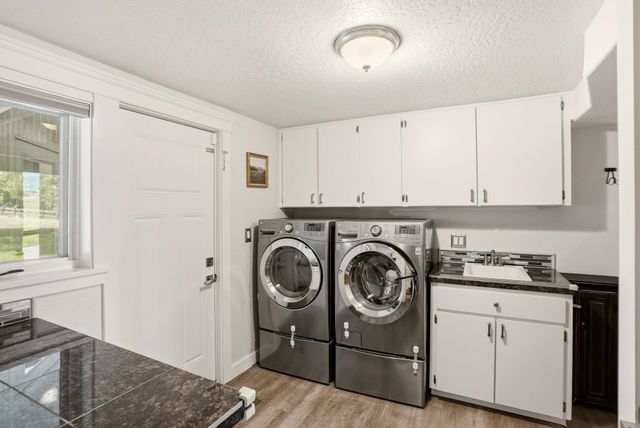 6819 S South Meadows Rd, Spokane, WA 99223