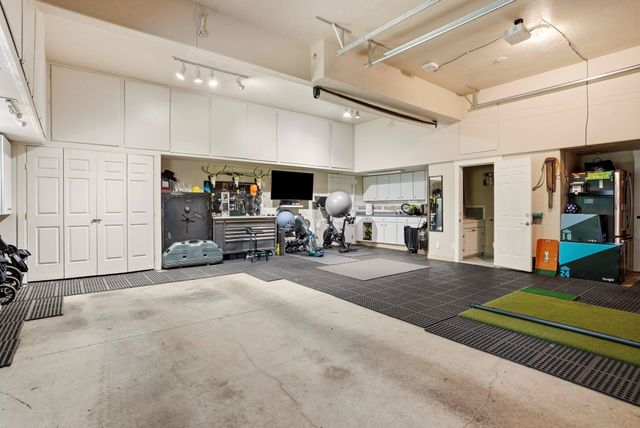 6819 S South Meadows Rd, Spokane, WA 99223