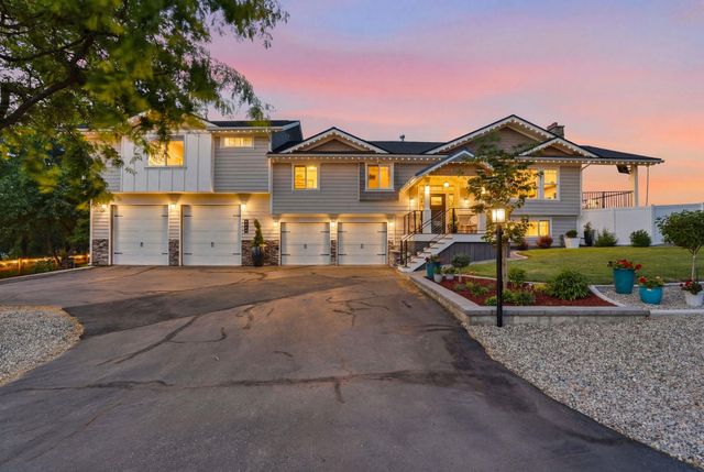 6819 S South Meadows Rd, Spokane, WA 99223