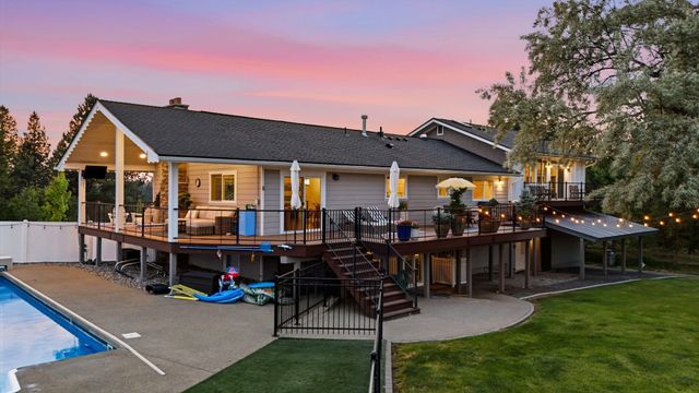 6819 S South Meadows Rd, Spokane, WA 99223