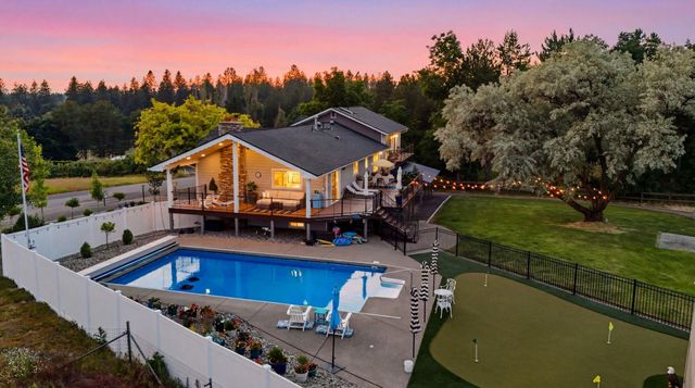 6819 S South Meadows Rd, Spokane, WA 99223