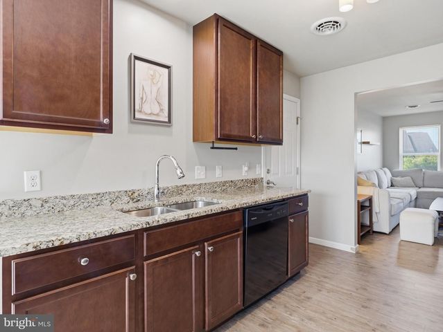 220 BENEDICT AVE, Chambersburg, PA 17201