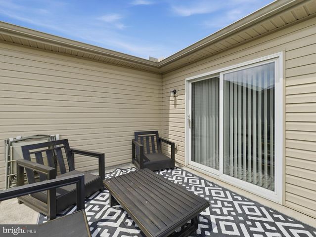 220 BENEDICT AVE, Chambersburg, PA 17201