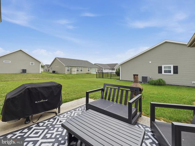 220 BENEDICT AVE, Chambersburg, PA 17201