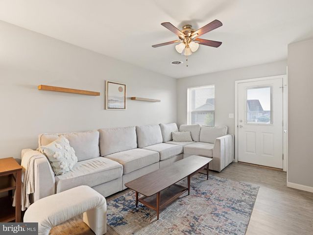 220 BENEDICT AVE, Chambersburg, PA 17201