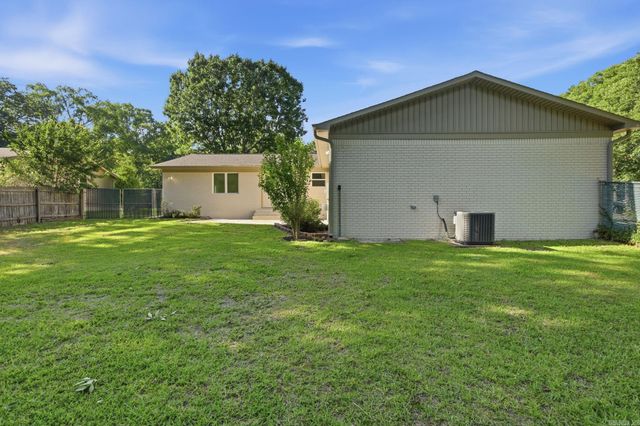 216 Todd Lane, Bryant, AR 72022