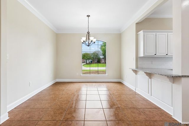 9066 Willow Point Dr, Denham Springs, LA 70726