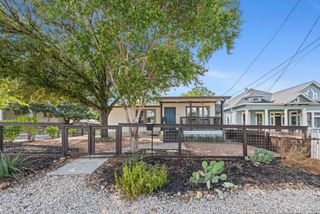 1103 N Olive, San Antonio, TX 78202