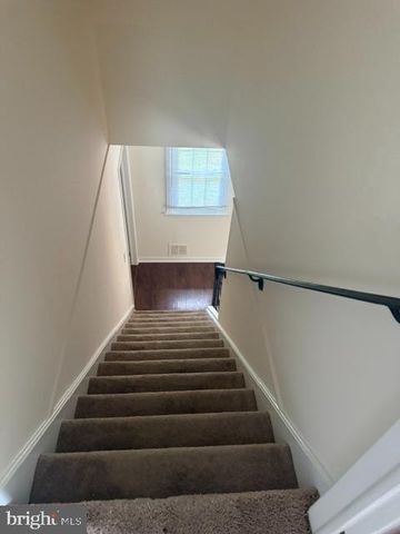 8 TINKER DR, Mount Holly, NJ 08060